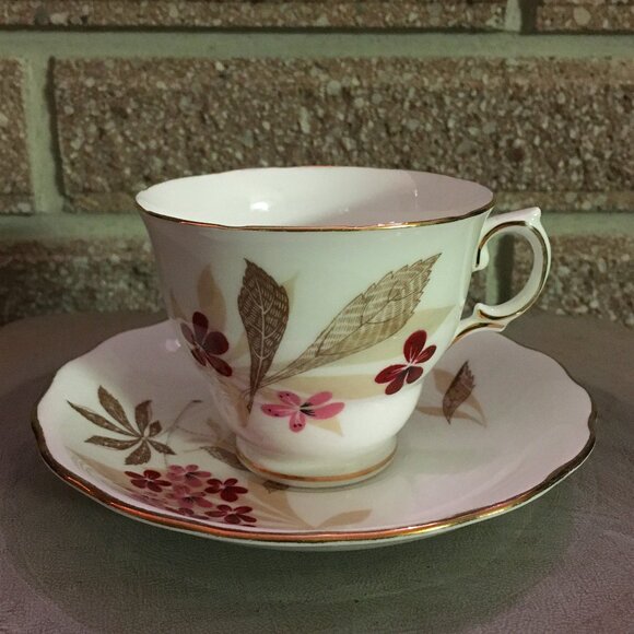 Royal Vale England White Porcelain Pink Blossoms Brown Maple Teacup & Sa… - Picture 2 of 16